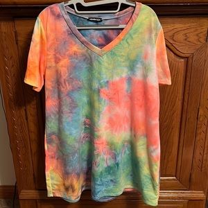 Women’s short sleeve tye dye shirt